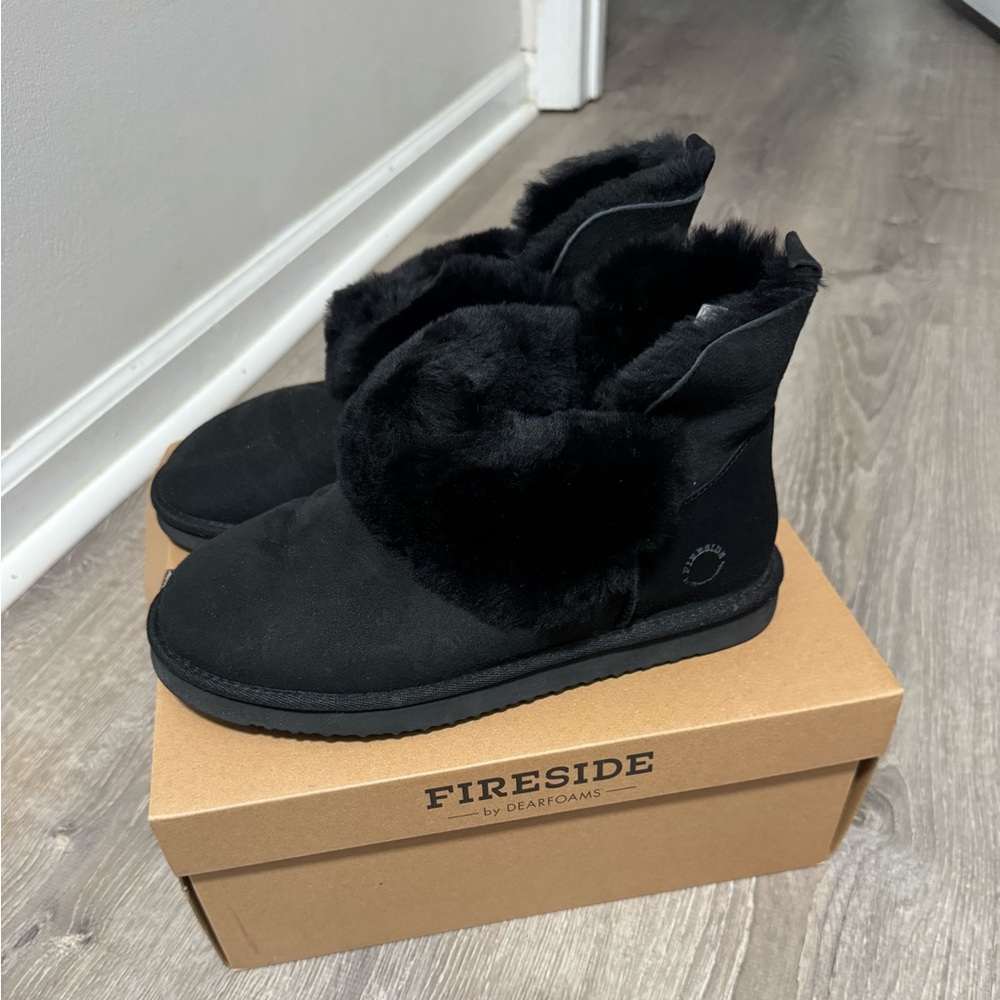 Women's Fireside by Dearfoams Genuine Shearling Foldover Boot Slipper sz 10